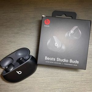 Beats Studio Buds